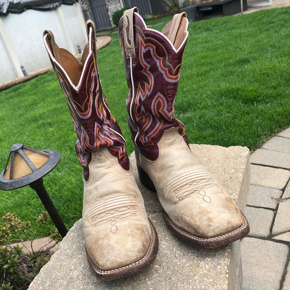 Ariat square toe cowboy boots